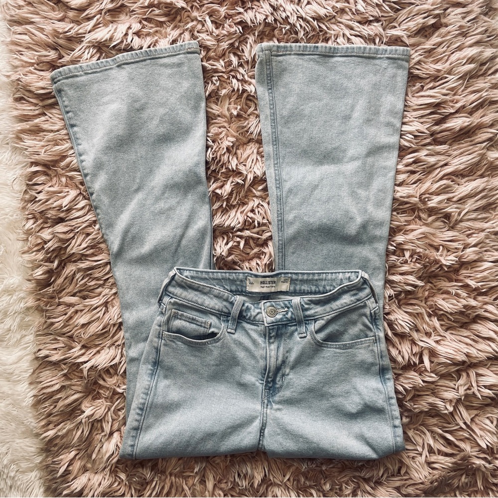 Hollister High Rise Flare Jeans - Picture 2 of 8
